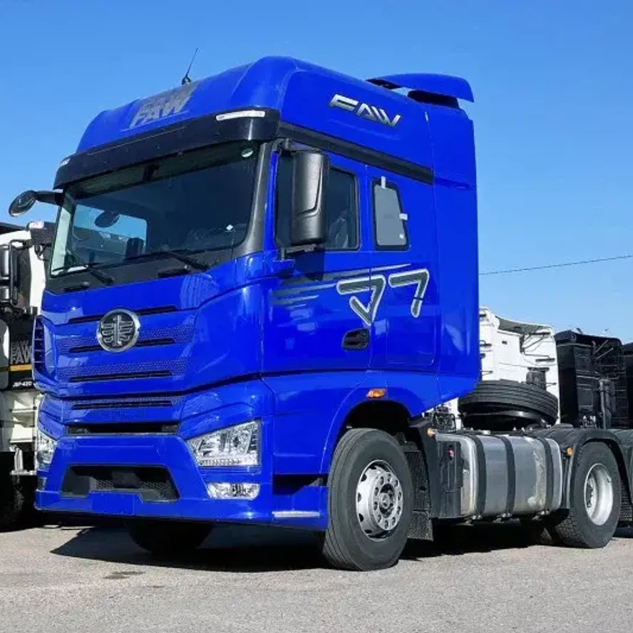 Седельный тягач FAW J7 6x2