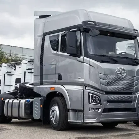 Тягач FAW JH6 4x2 Oryx